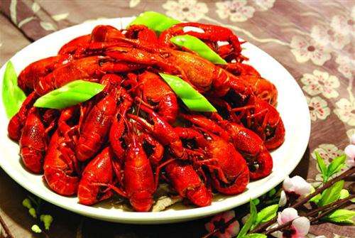 小龍蝦逆襲成餐桌“貴族”，背后隱藏怎樣的財稅問題？