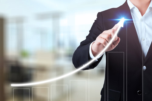 創(chuàng)業(yè)起步階段選擇兼職會計還是代理記賬機(jī)構(gòu)？